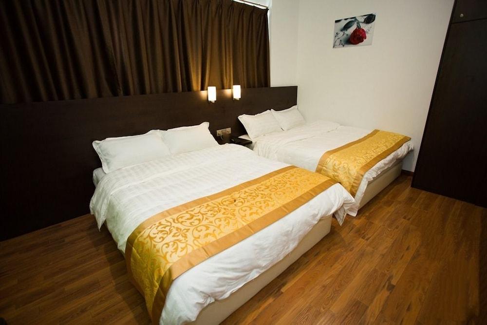 Hotel Zamburger Nur Ramadhan - Previously G Home Hotel コタバル エクステリア 写真